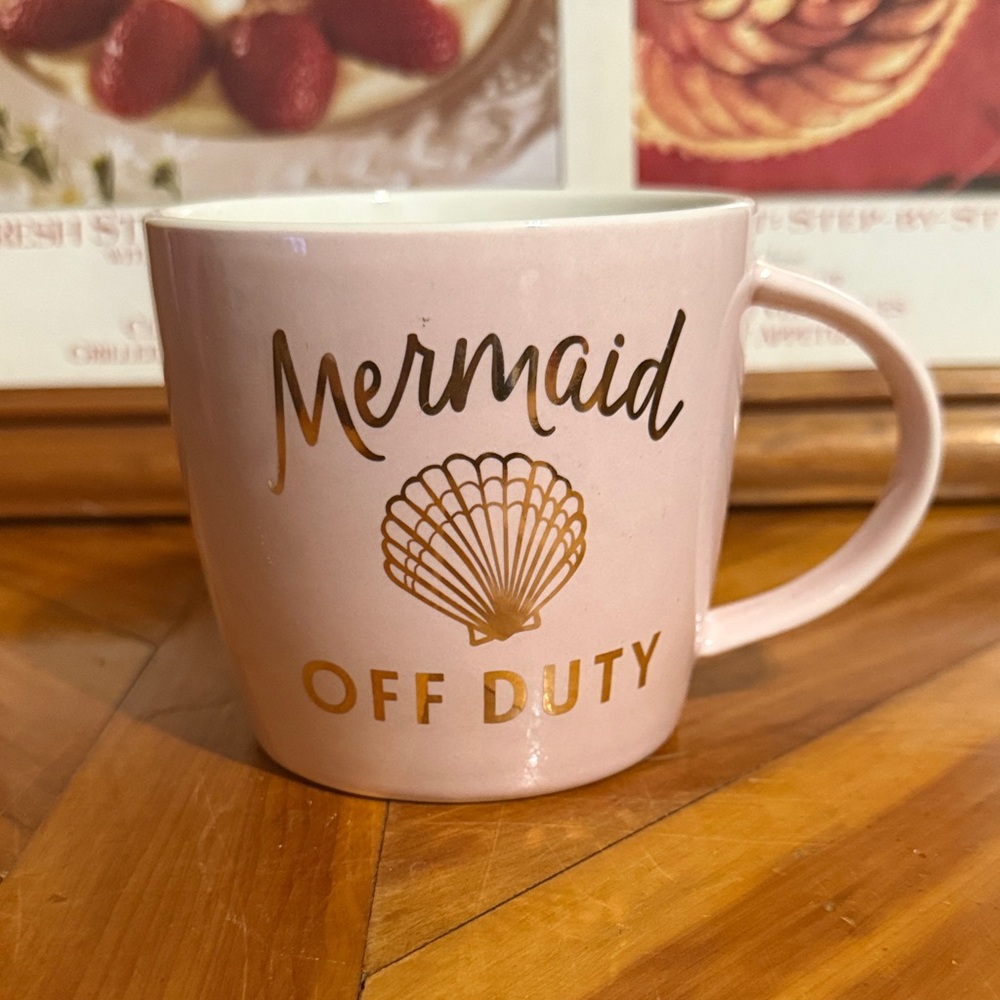 Mermaid Off Duty Pink Mug